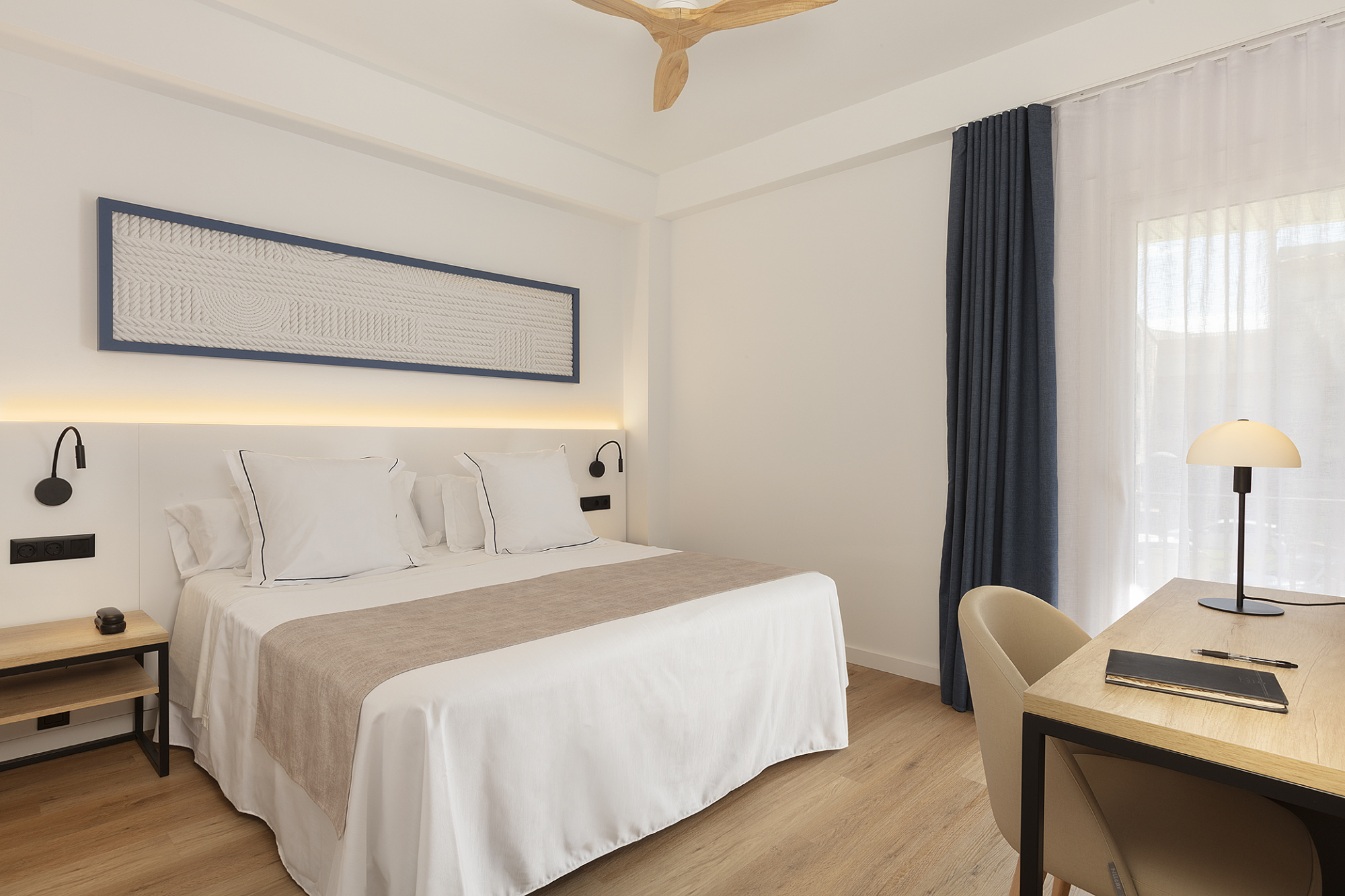 Hotel Rovira Junior Suite 4