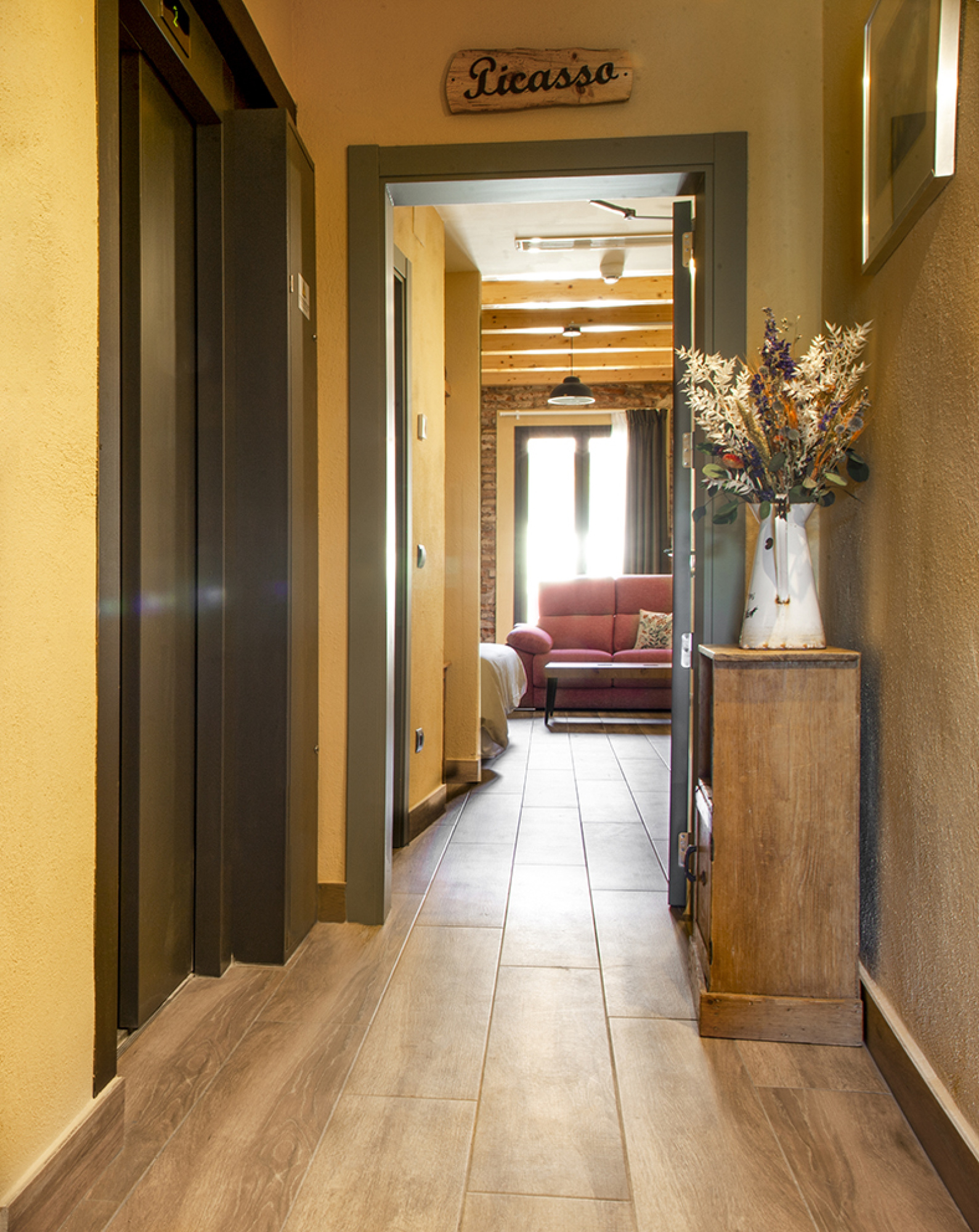 Priorat Aparthotel