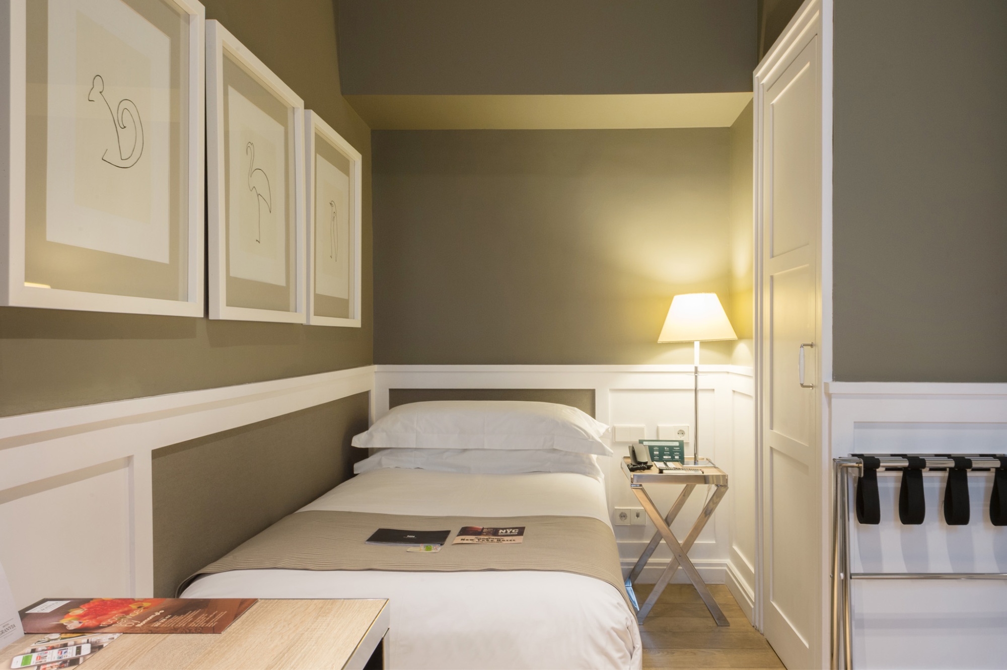 Basic | Hotel Granvia - Barcelona