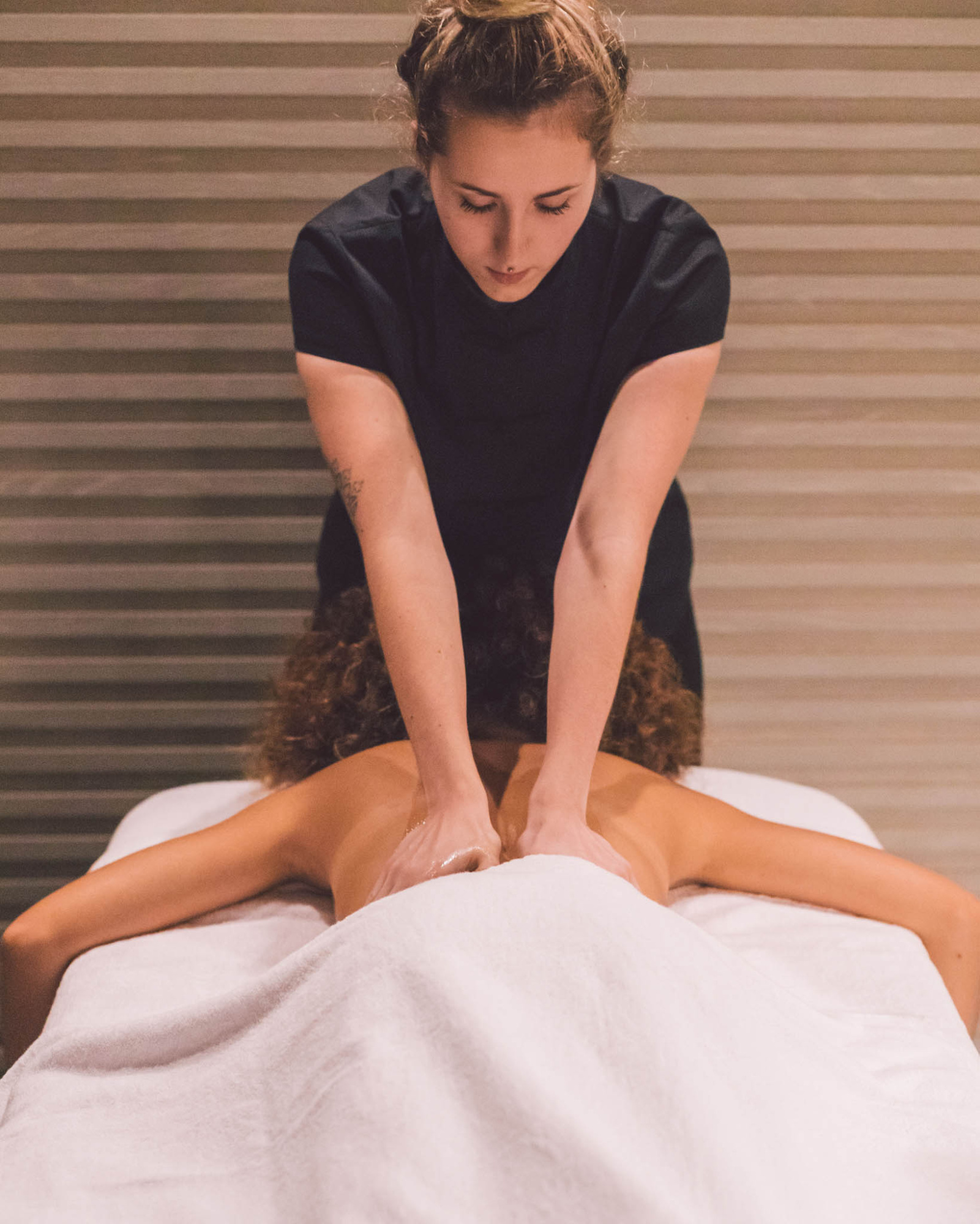 Rituales & Masajes | Seventy SPA