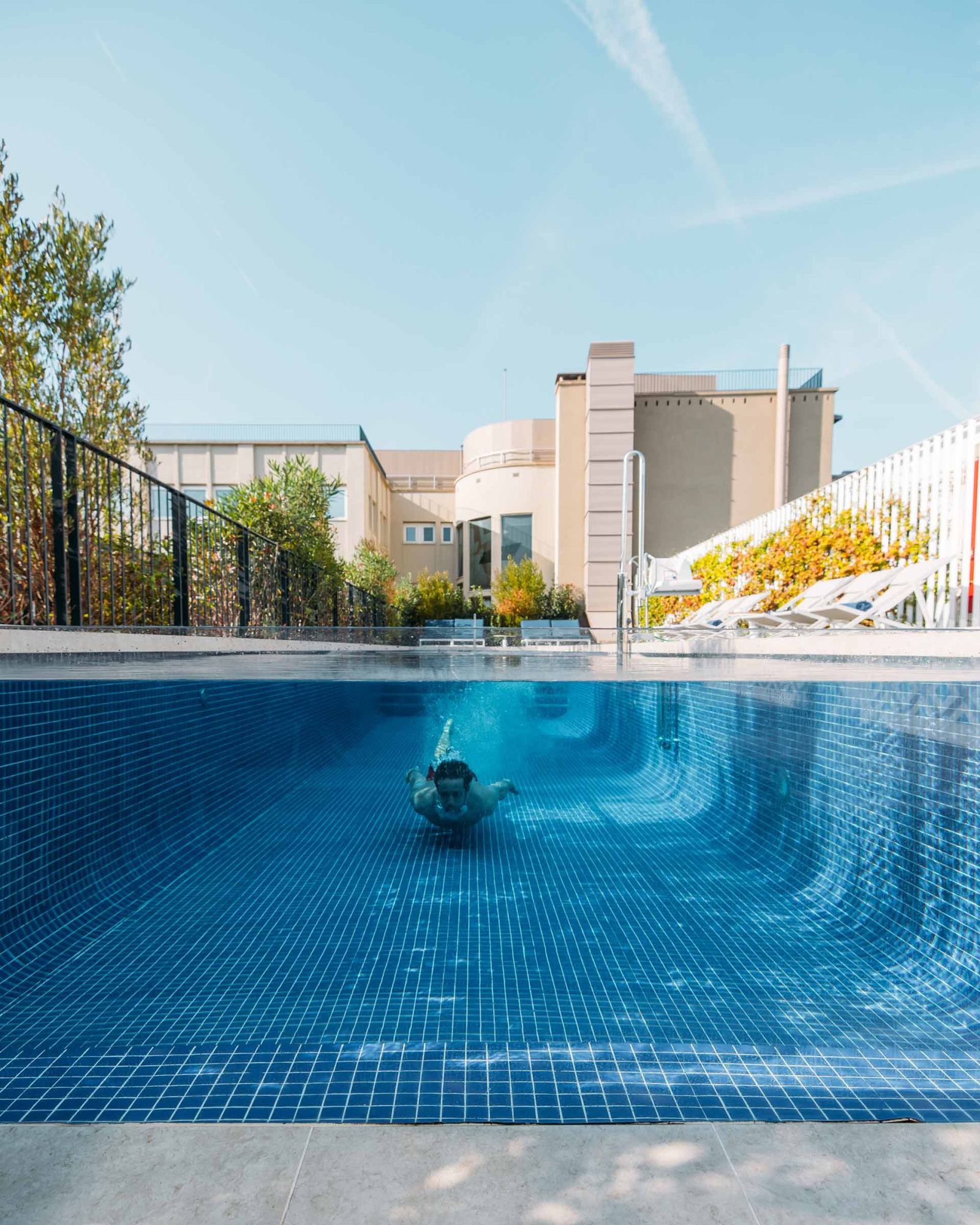 Piscina exterior - Urban Beach Club | Seventy Barcelona