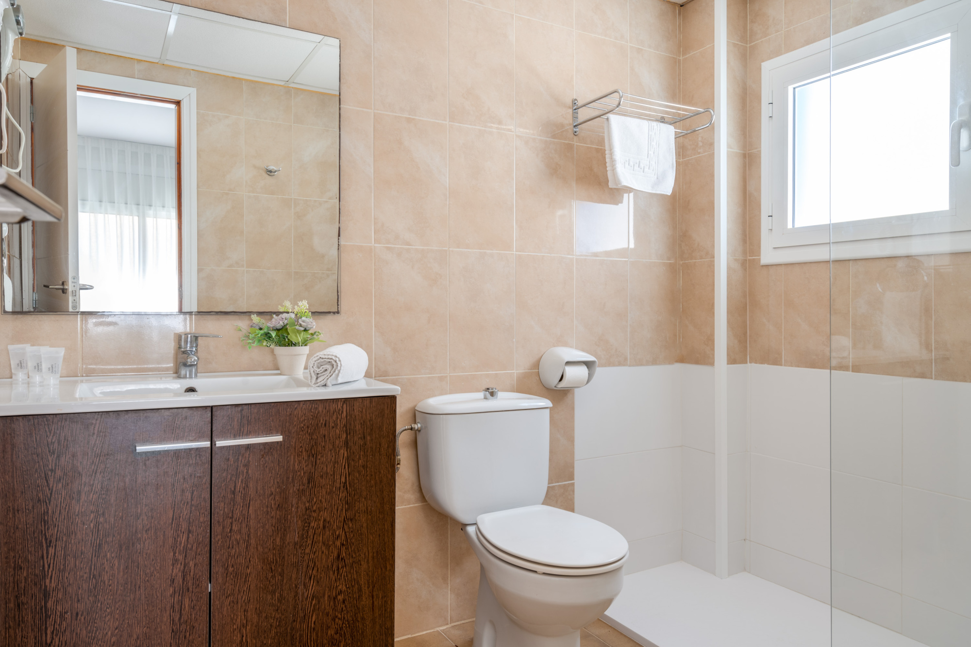 BAÑO 2+1