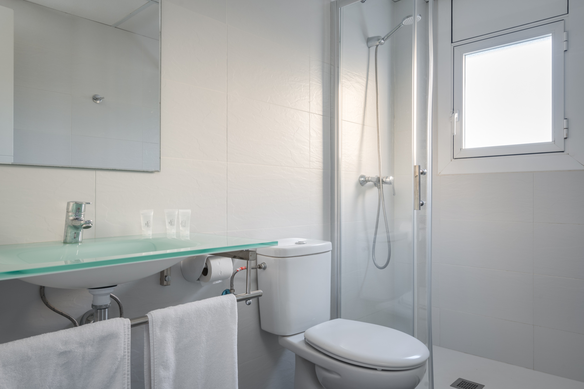 BAÑO TRIPLE
