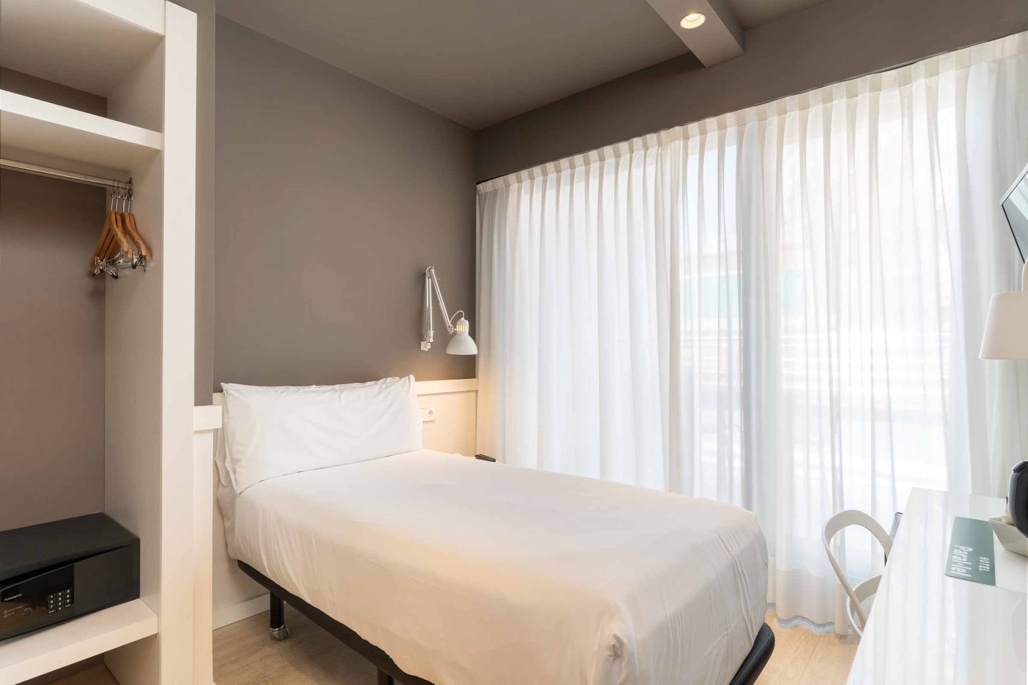 Habitación Individual | Hotel Paral·lel
